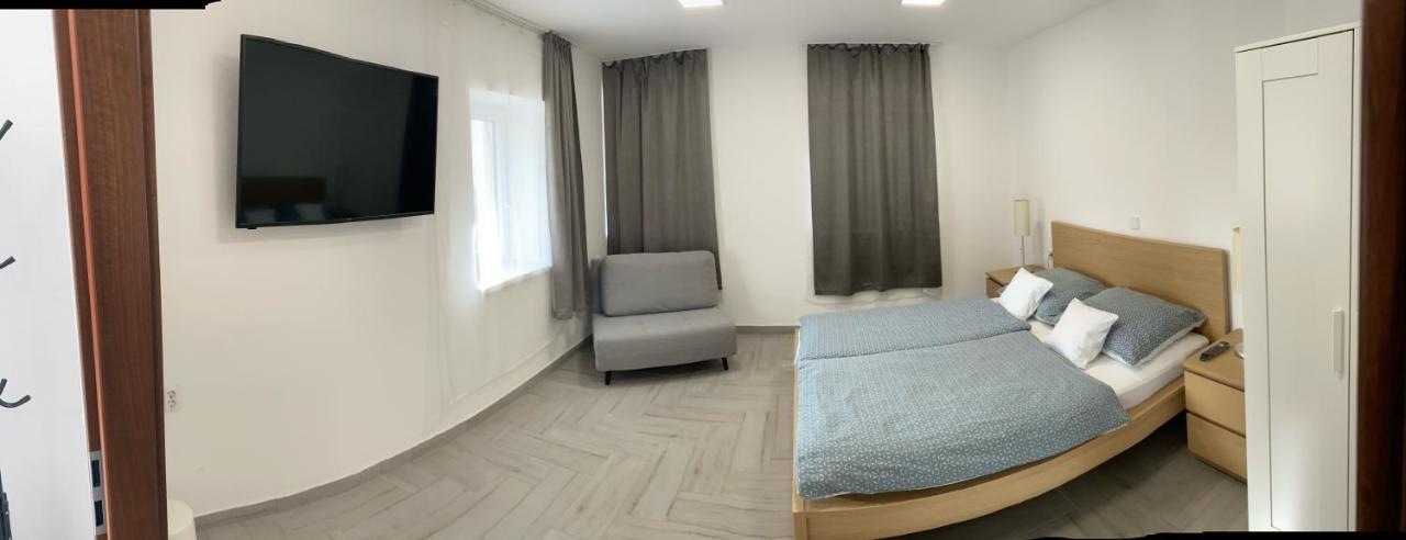 Sulyom Panzió Tiszafüred Exterior foto
